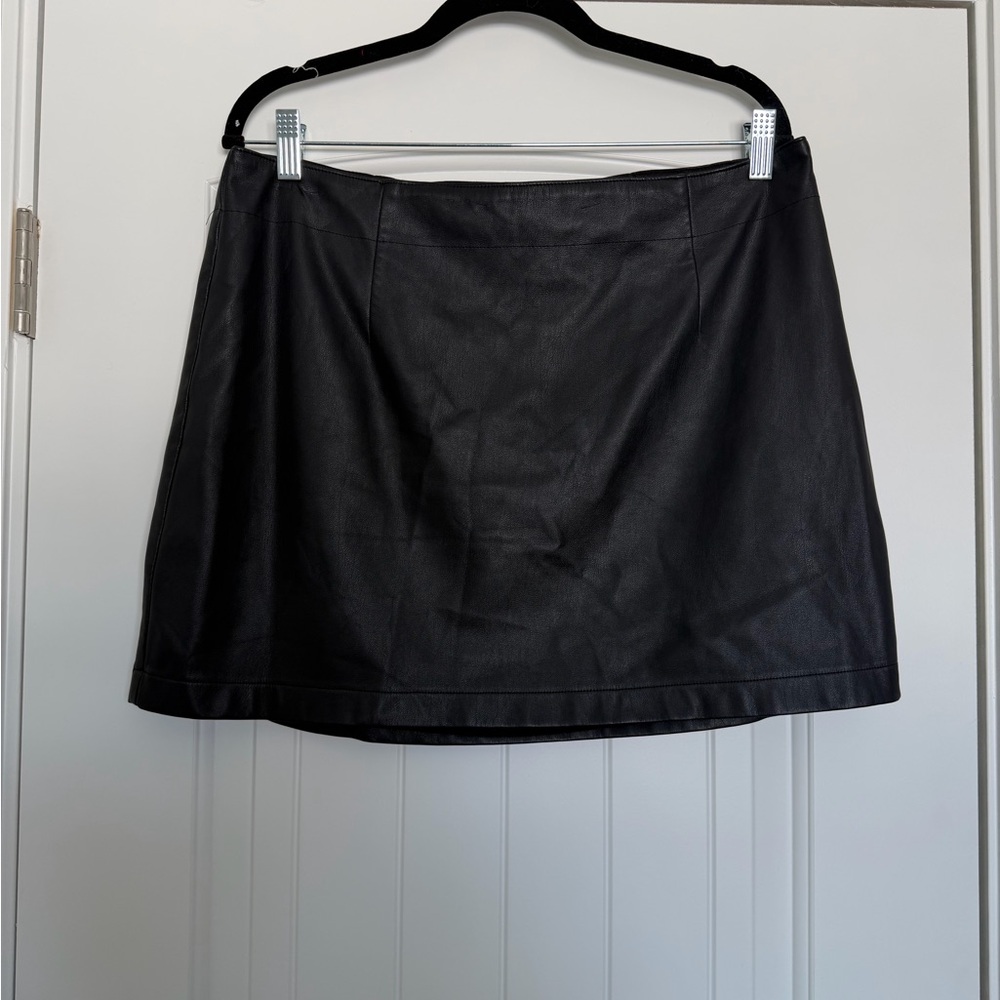 Abercrombie & Fitch Black Mini Skirt
